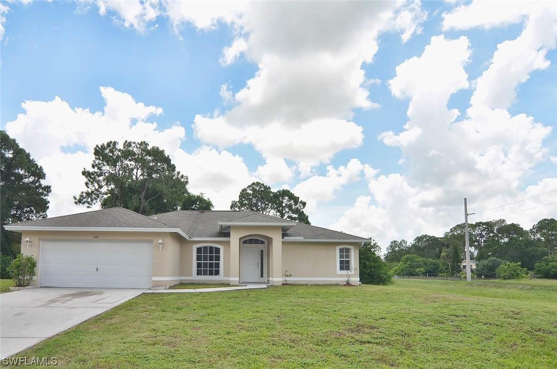 200 Floyd Ave., Lehigh Acres, FL 33971