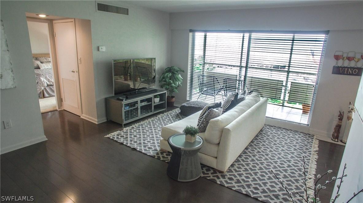 2350 W 1st St. #302, Fort Myers, FL 33901