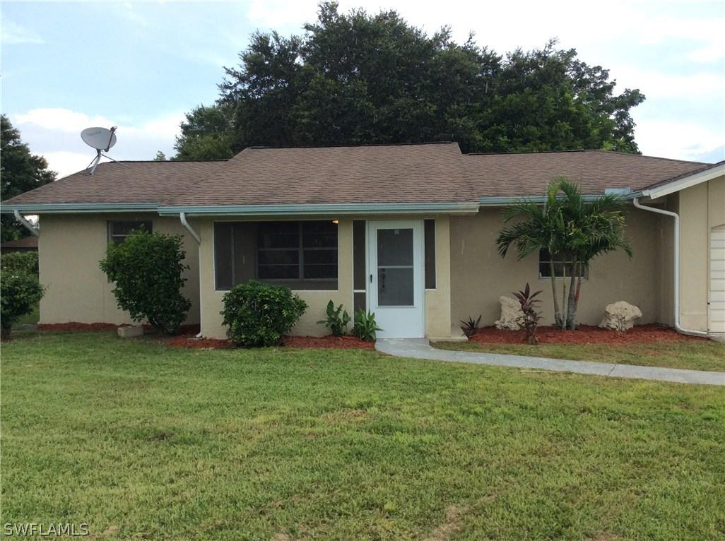 1528 Medford Pl., Lehigh Acres, FL 33936