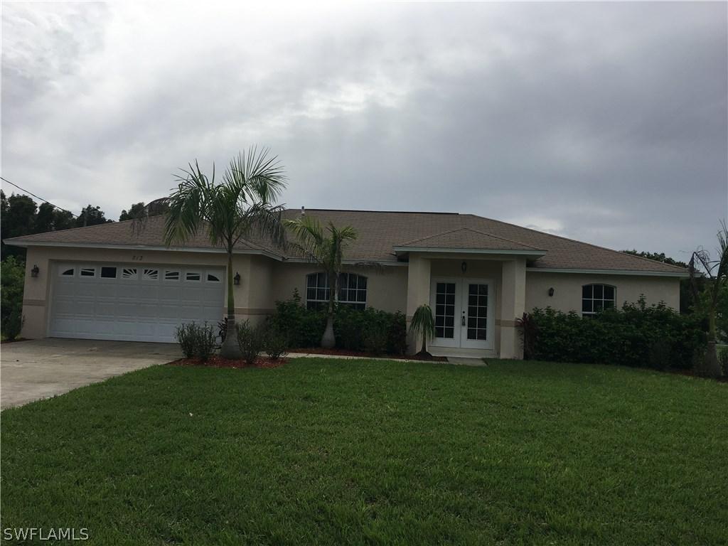 812 Woodridge Cir., Fort Myers, FL 33913