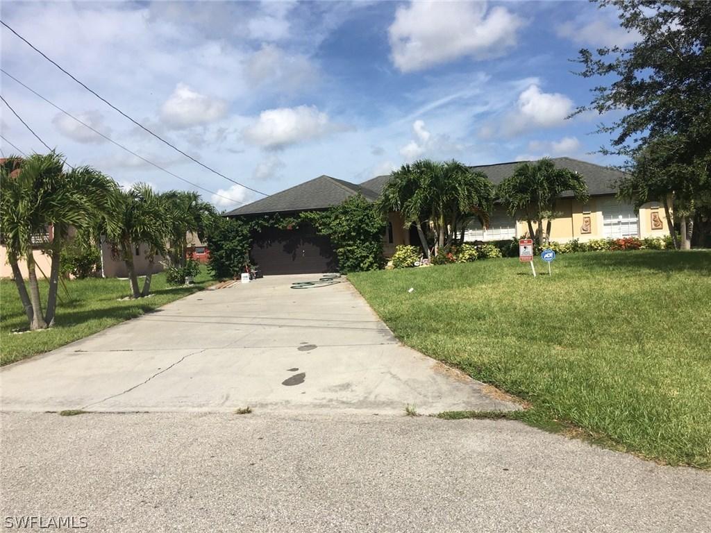 923 Albert Ave., Lehigh Acres, FL 33971