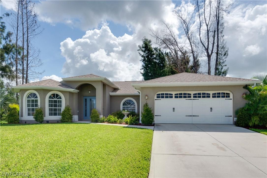 1901 NE 4th Pl., Cape Coral, FL 33909