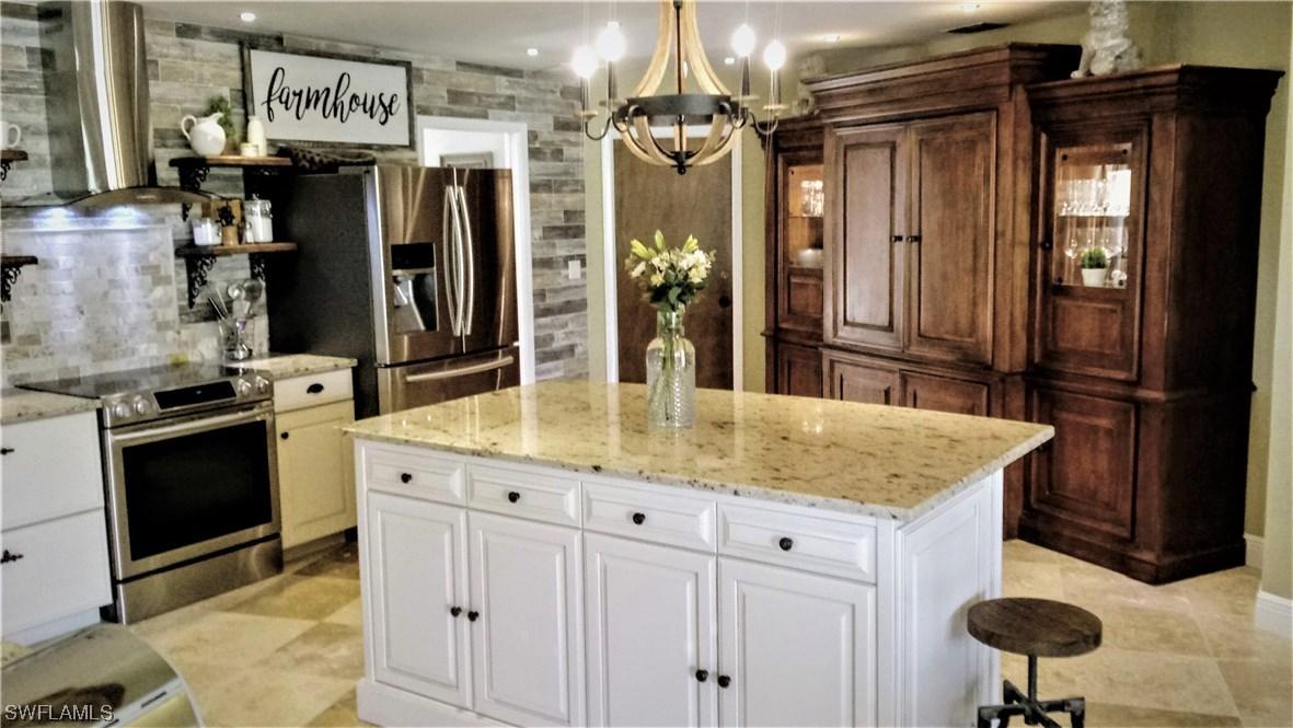 167 Torrey Pines Point, Naples, FL 34113