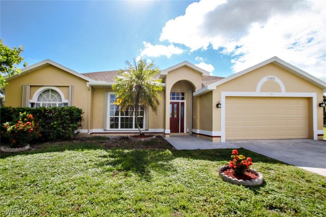 1305 SW 11th Pl., Cape Coral, FL 33991