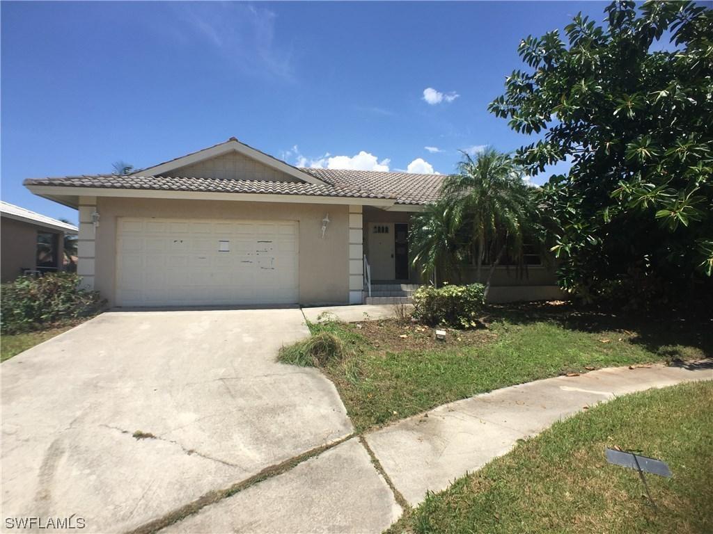 1670 Almeria Ct., Marco Island, FL 34145