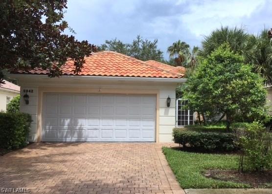 5942 Bermuda Ln., Naples, FL 34119
