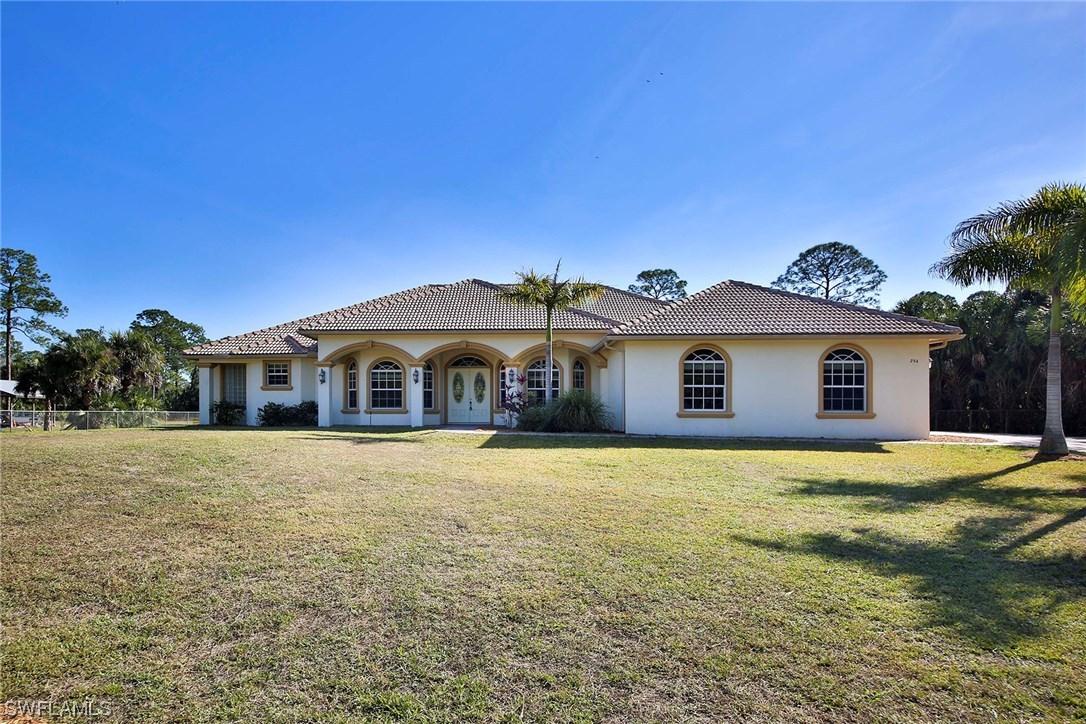 294 15th St., Naples, FL 34120