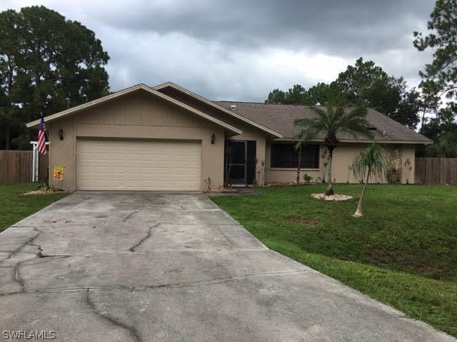 400 Greenwood Ave., Lehigh Acres, FL 33972