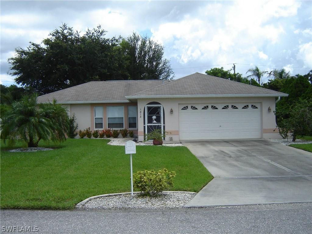 1813 SE 8th Pl., Cape Coral, FL 33990