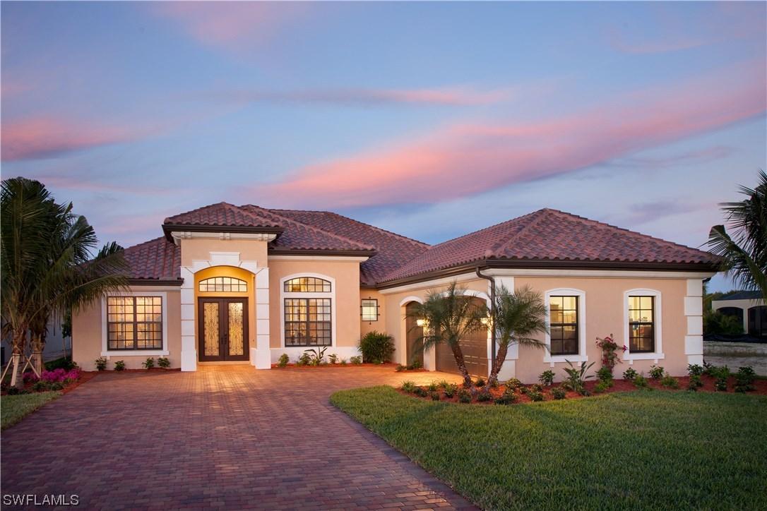 2327 Somerset Pl., Naples, FL 34120