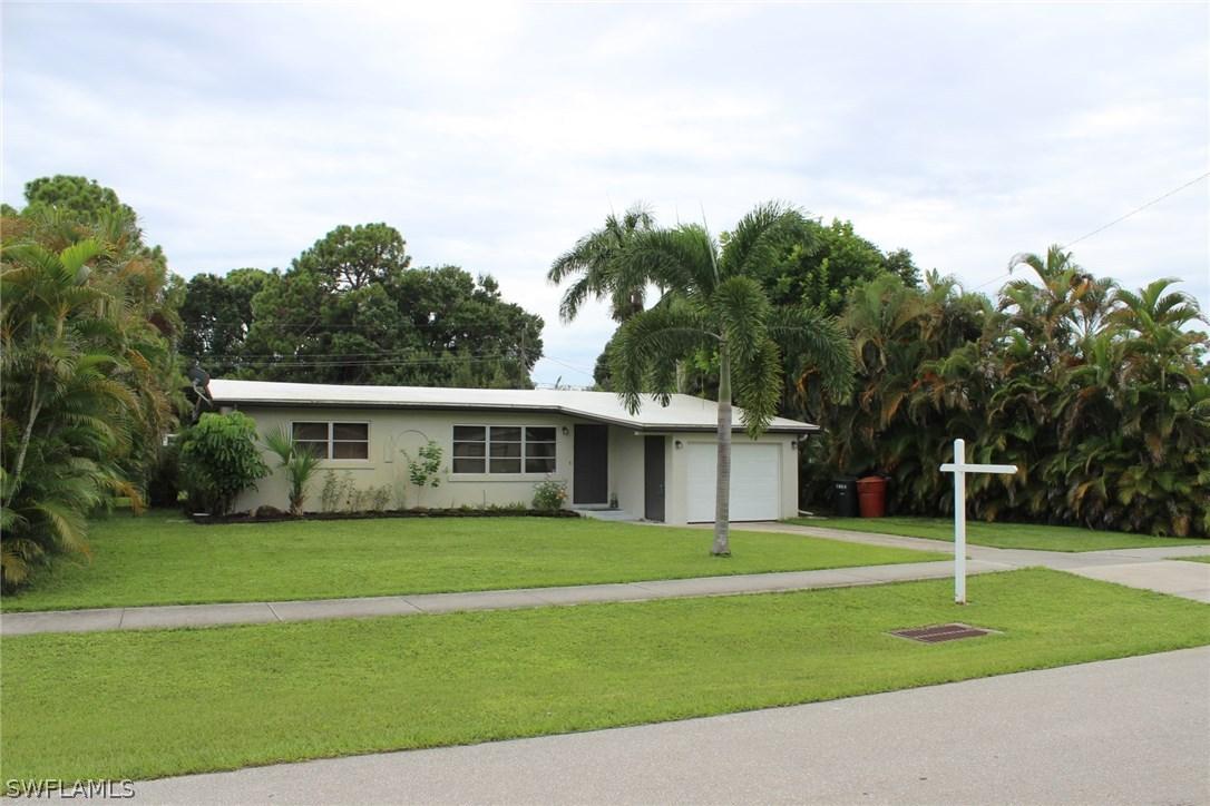 1922 Grove Ave., Fort Myers, FL 33901