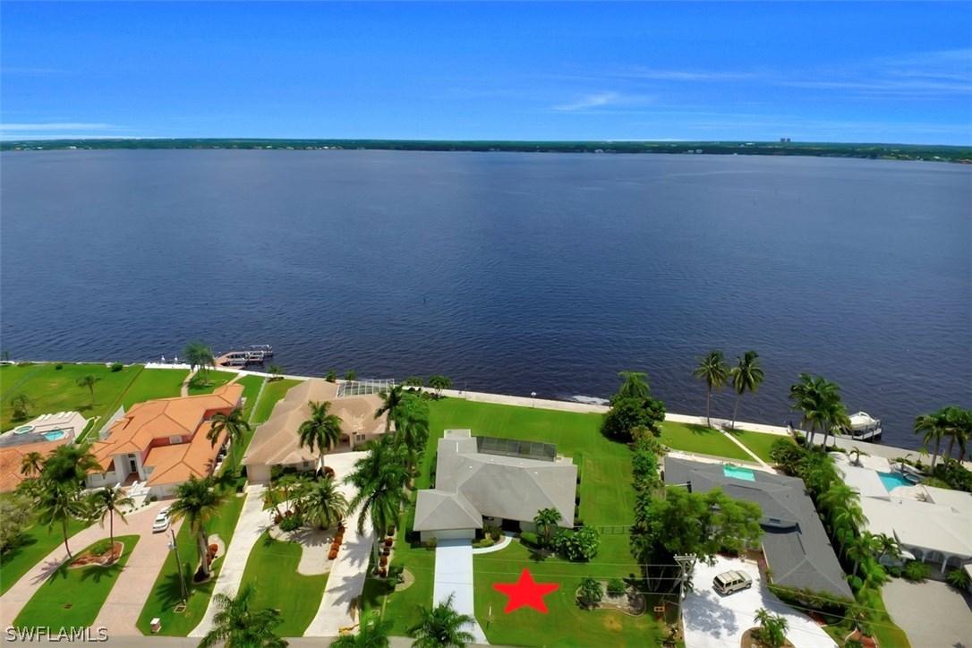 3735 SE 21st Pl., Cape Coral, FL 33904