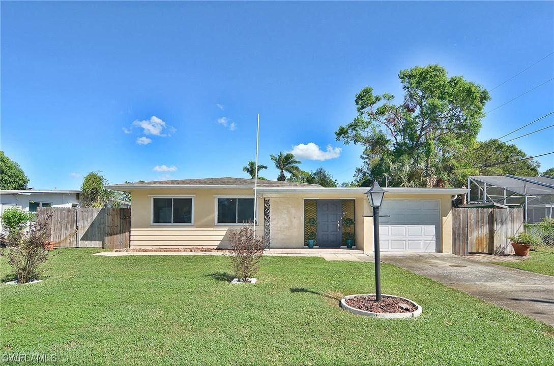 3711 Kelly St., Fort Myers, FL 33901