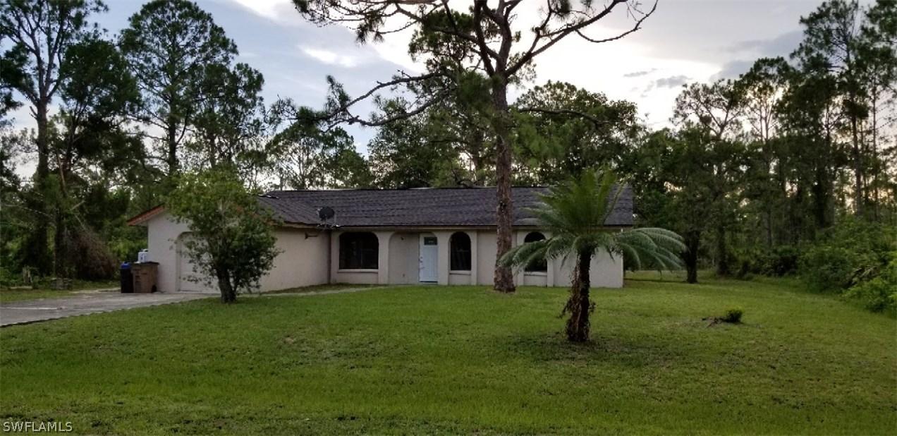 2213 Mcarthur Ave., Alva, FL 33920