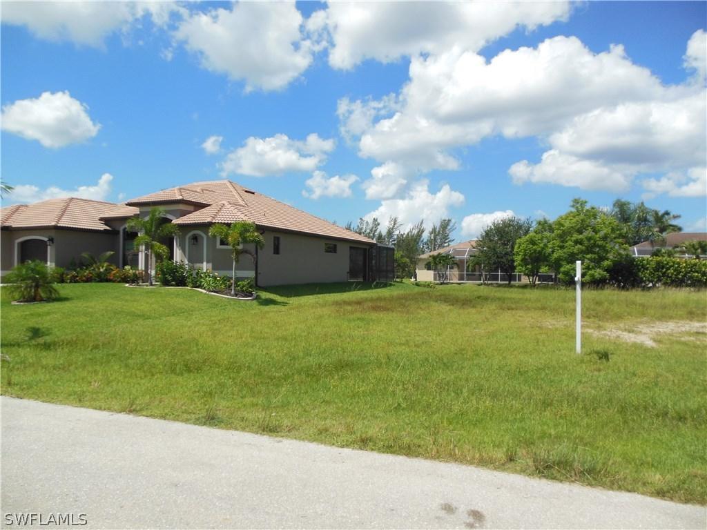 3020 SW 26th Pl., Cape Coral, FL 33914