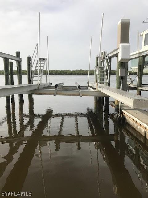 4187 Bay Beach Ln #32, Fort Myers Beach, FL 33931