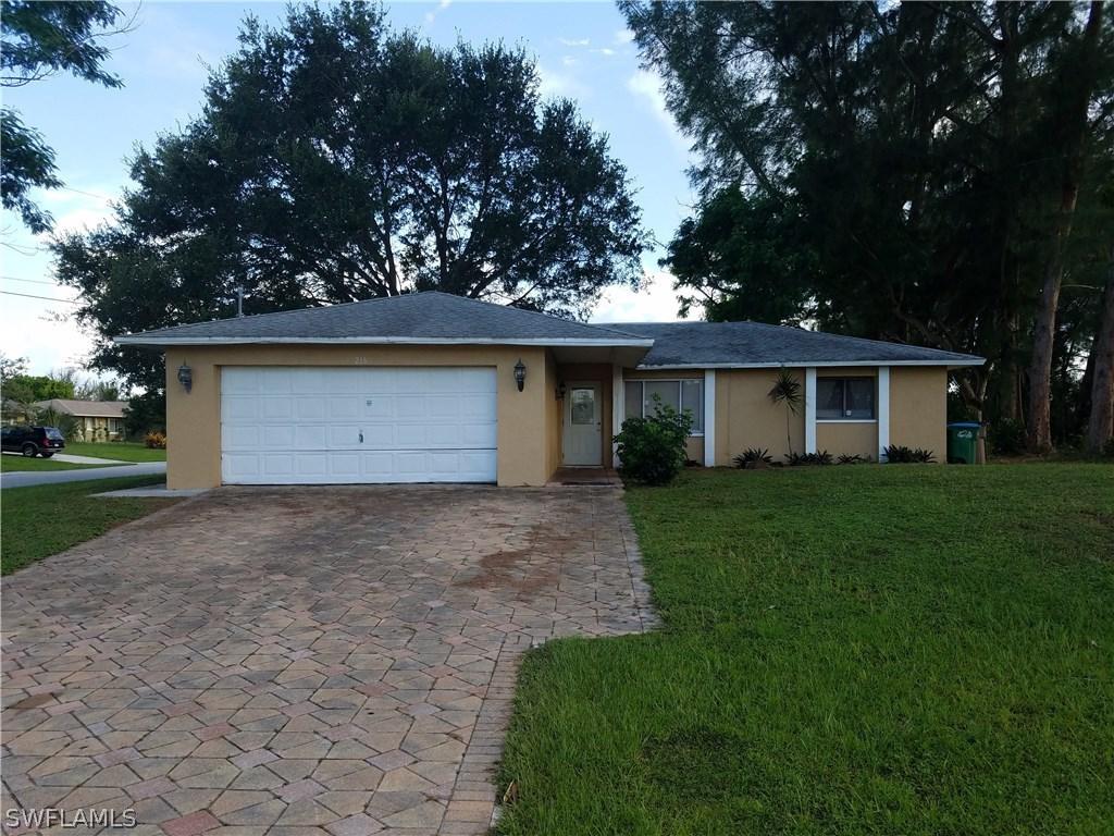 216 SW 26th Ter., Cape Coral, FL 33914