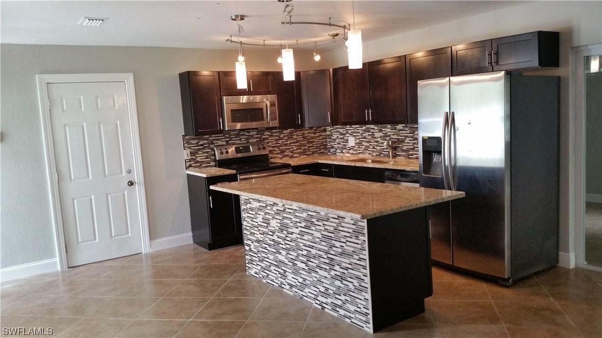 2730 Ponce De Leon Dr., Naples, FL 34105