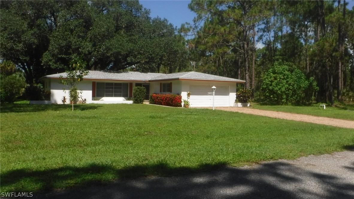 1711 Maple Ave., Lehigh Acres, FL 33972