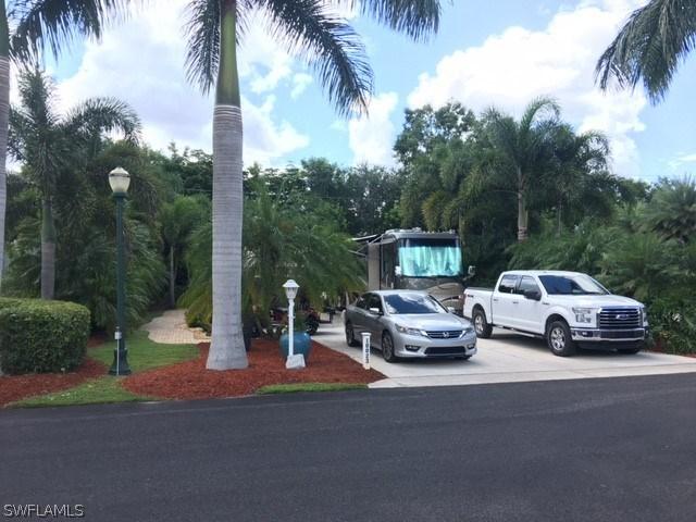 10023 Ramblewood Ct., Fort Myers, FL 33905