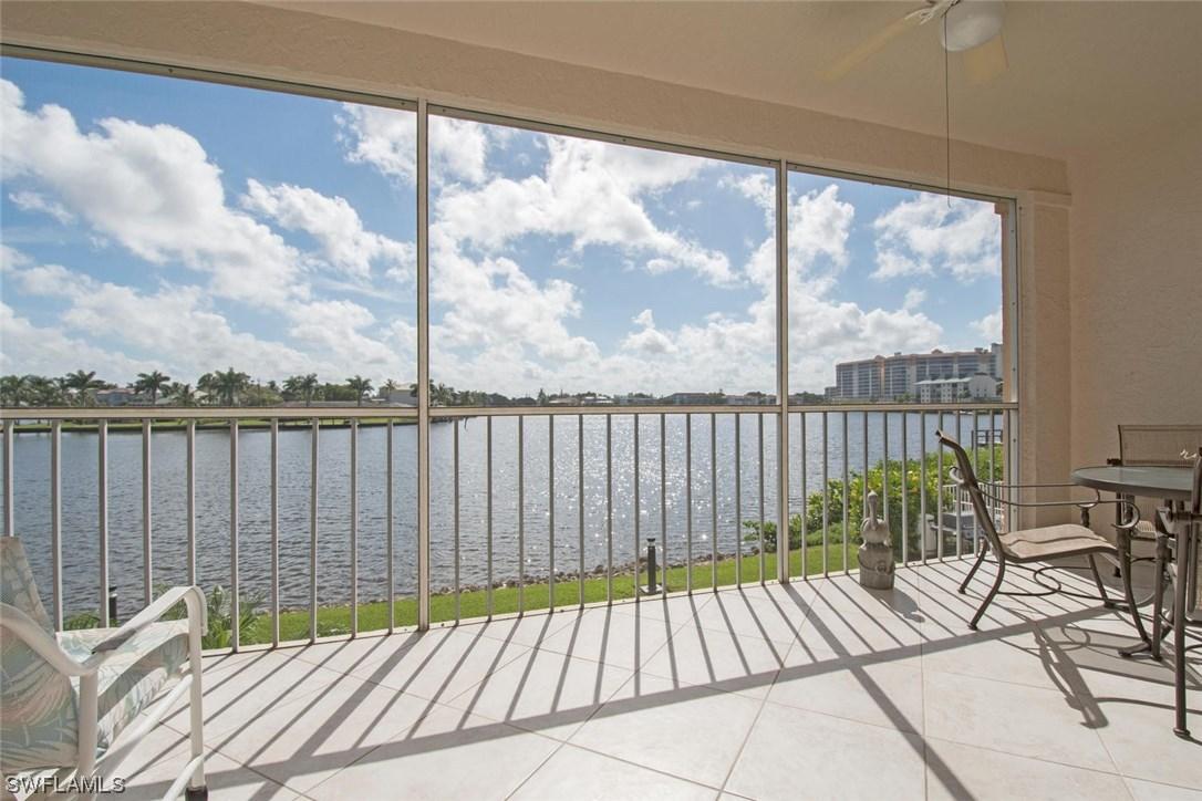 9380 Gulf Shore Dr. #105, Naples, FL 34108