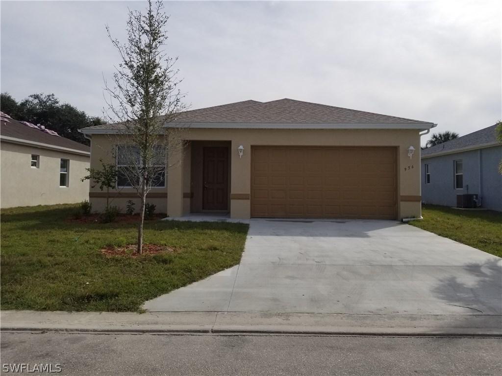 956 Hamilton St., Immokalee, FL 34142