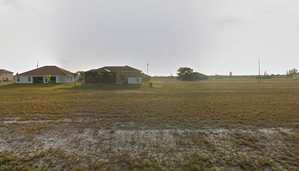 2724 NW 45th Pl., Cape Coral, FL 33993