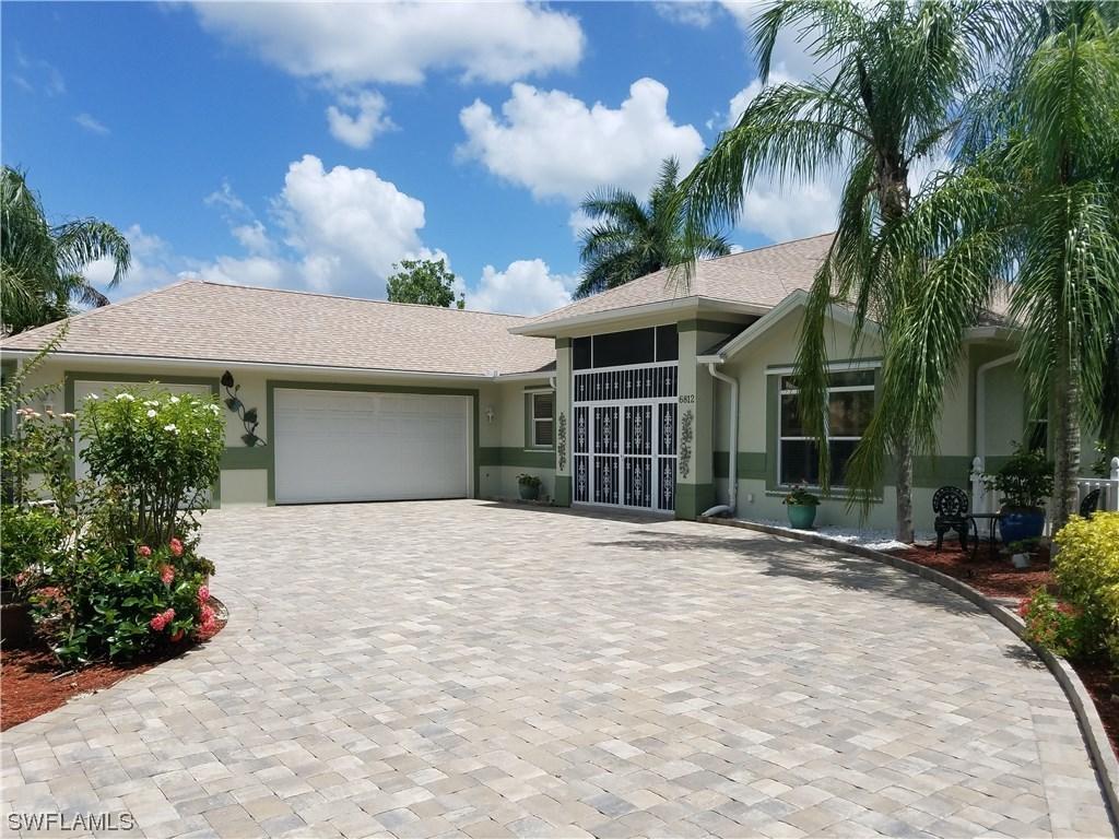 6812 Compton Ln., Naples, FL 34104