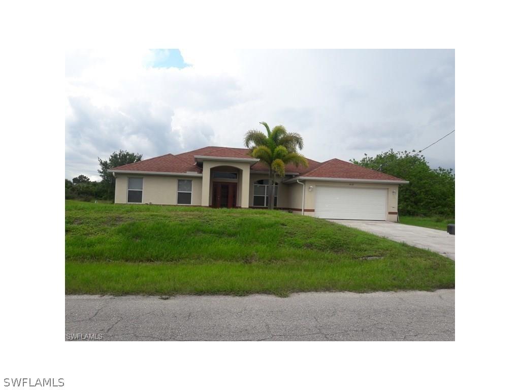 418 Chamonix Ave., Lehigh Acres, FL 33974