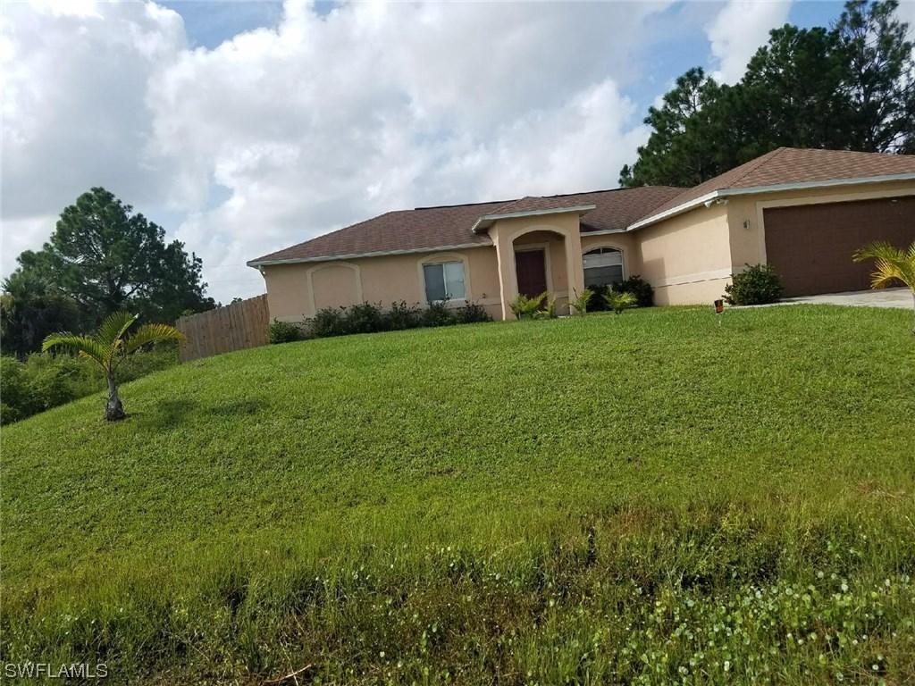 864 Nimitz Blvd., Lehigh Acres, FL 33974