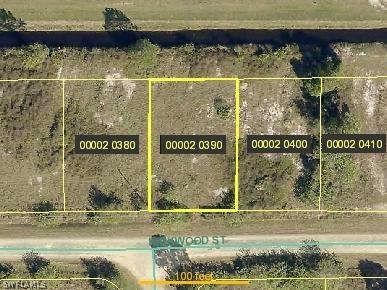 1037 Kirkwood St., Lehigh Acres, FL 33974