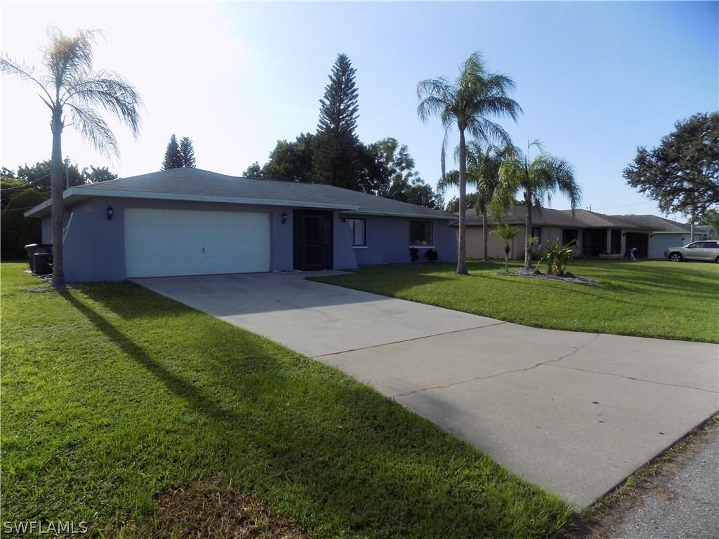 1911 SE 8th Pl., Cape Coral, FL 33990