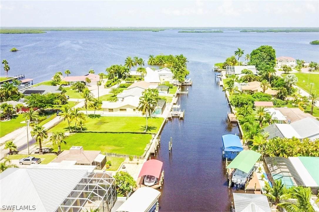 256 Ibis St., Fort Myers Beach, FL