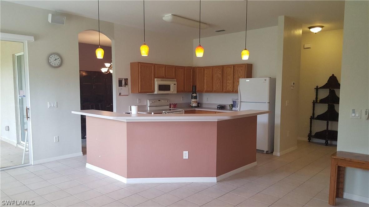 519 Truman Ave., Lehigh Acres, FL 33972