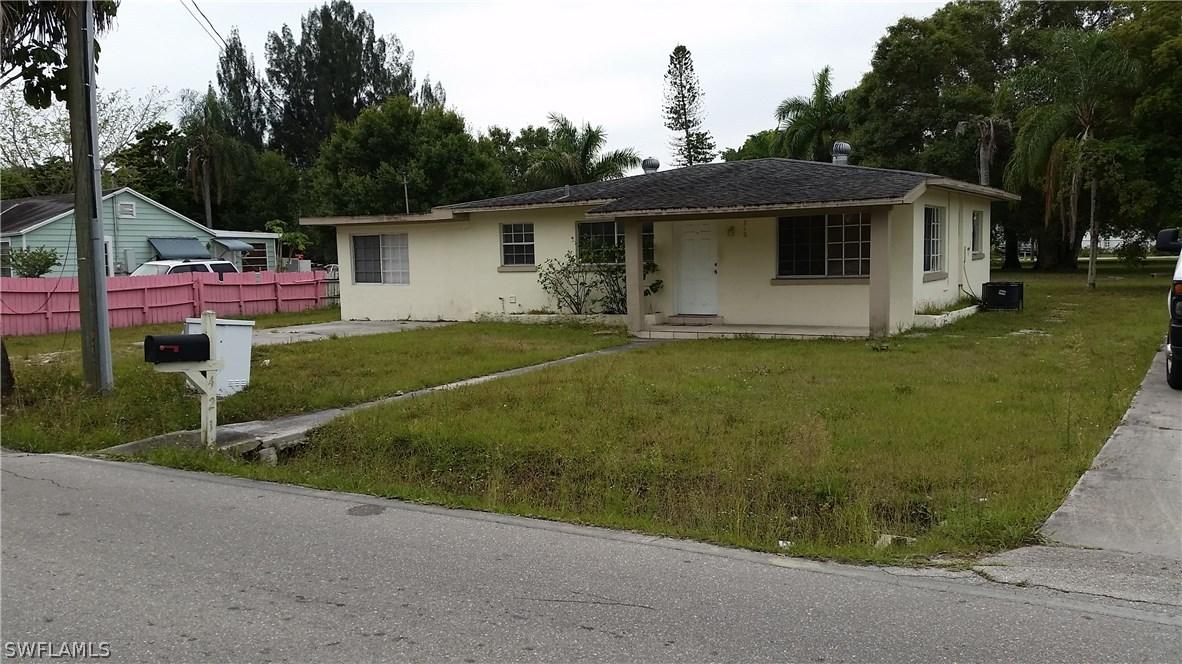 4210 Woodside Ave., Fort Myers, FL 33905