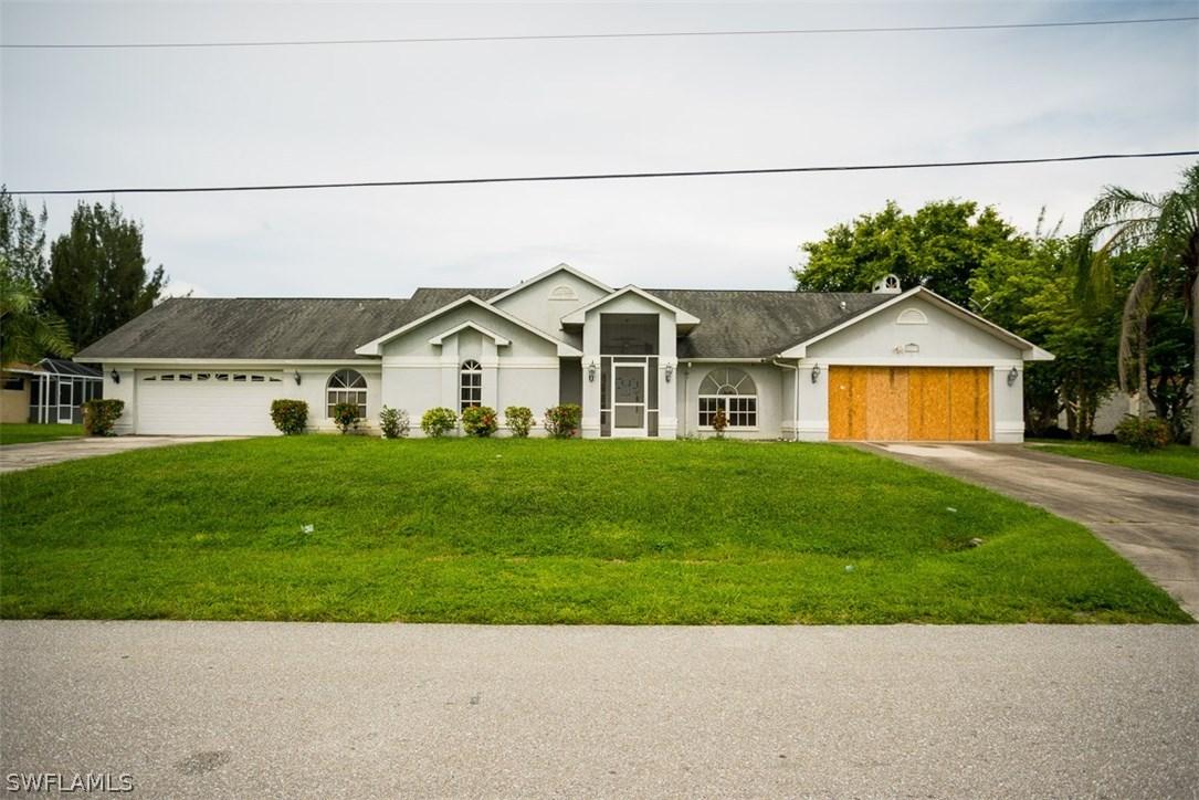 2233 SW 5th Pl., Cape Coral, FL 33991