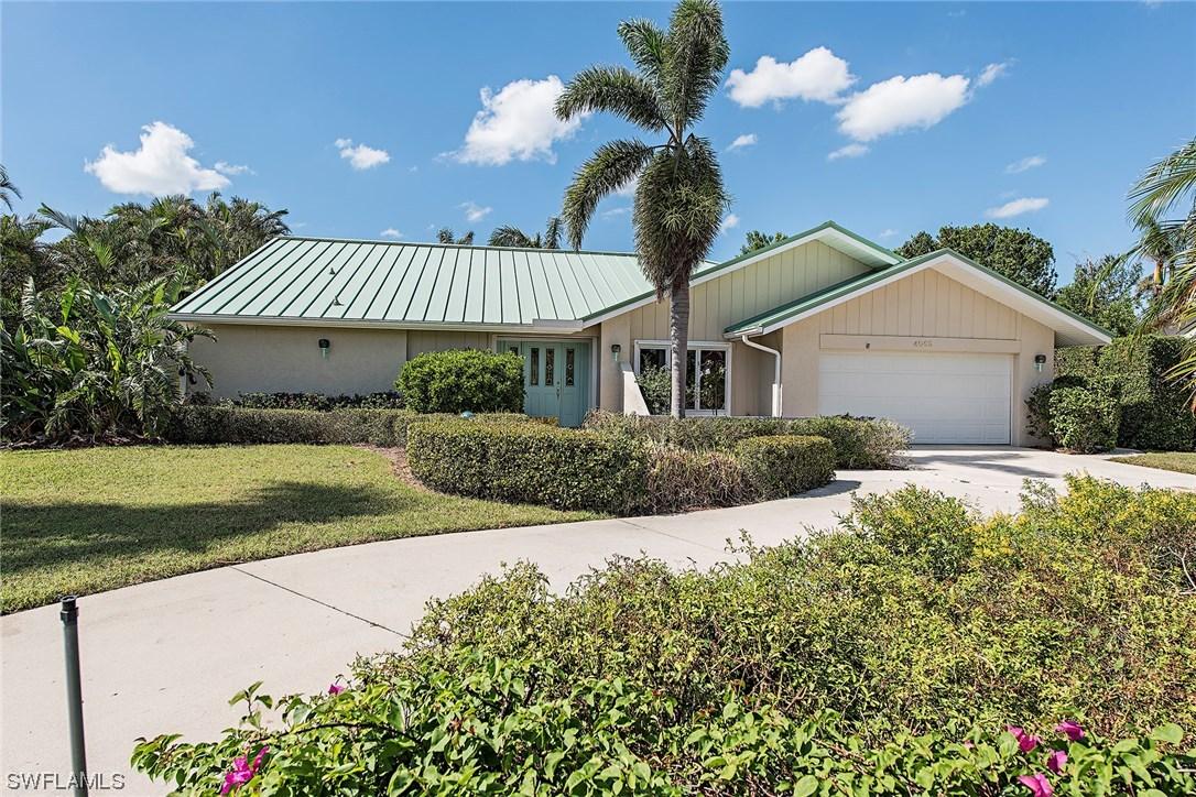 4065 Belair Ln., Naples, FL 34103