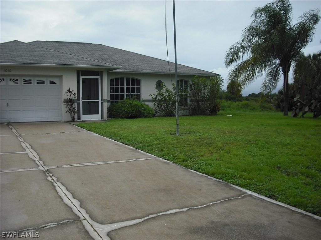 1010 Alaska Ave., Lehigh Acres, FL 33971