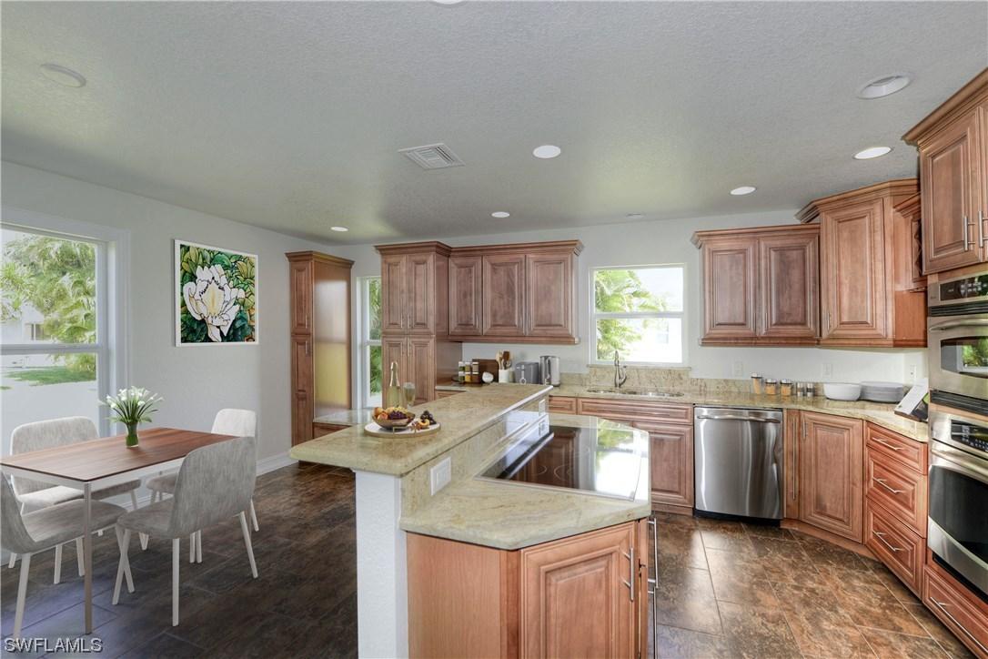 28414 Las Palmas Cir., Bonita Springs, FL 34135