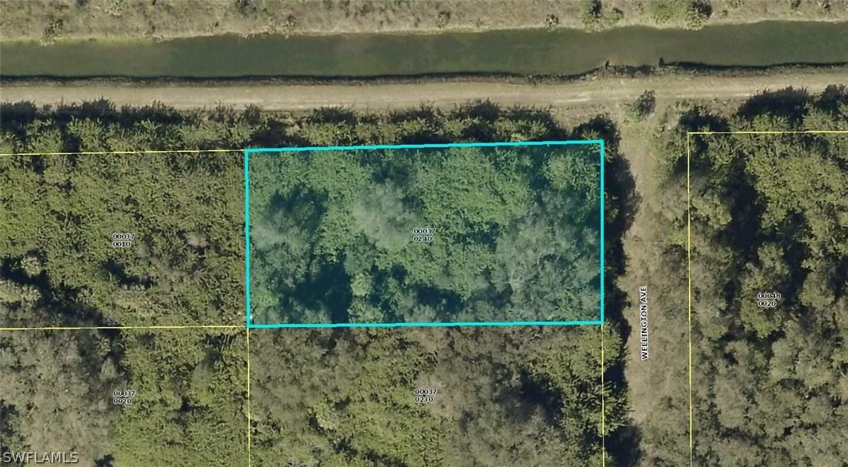 1923 Wellington Ave., Lehigh Acres, FL 33972