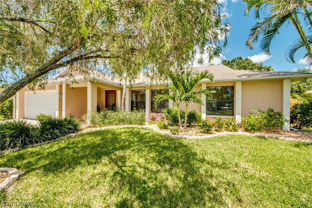 1425 SE 12th Ter., Cape Coral, FL 33990