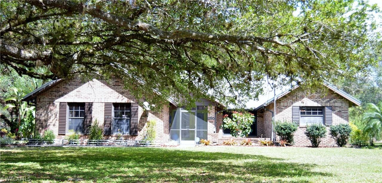 855 Rope Bend Ter., Labelle, FL 33935