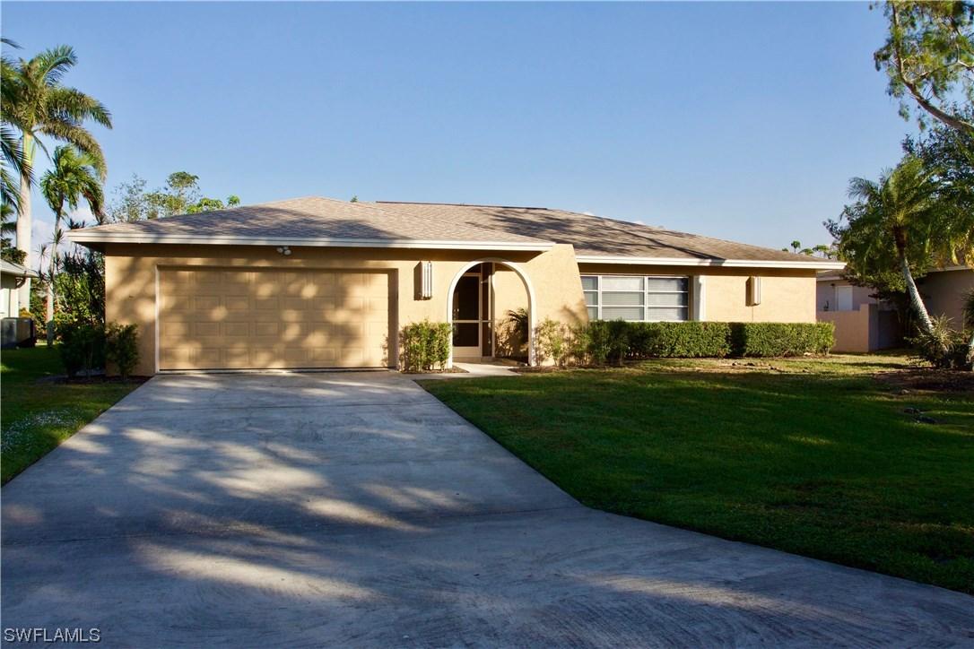 998 Rose Way, Naples, FL 34104