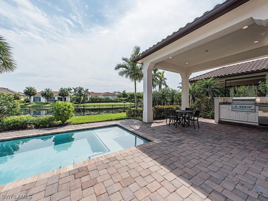 2224 Residence Cir., Naples, FL 34105