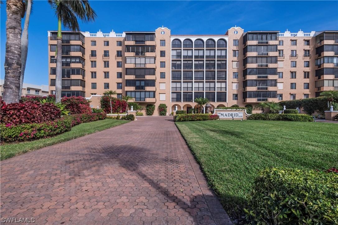 3430 Gulf Shore Blvd. #5B, Naples, FL 34103