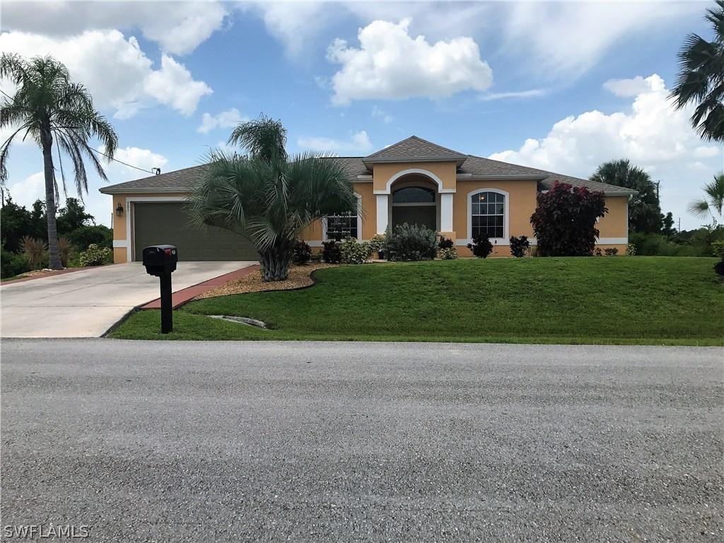 751 Alamo St., Lehigh Acres, FL 33974