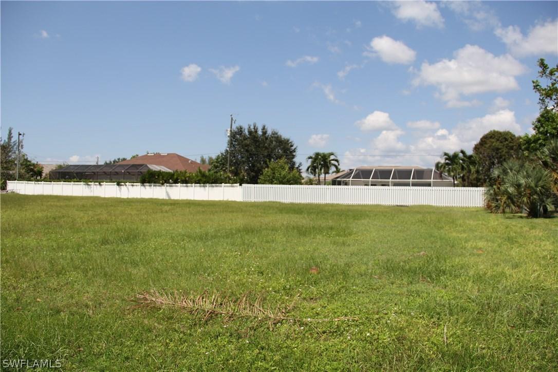 611 SE 31st St., Cape Coral, FL 33904