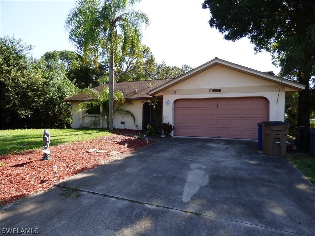 210 Greenwood Ave., Lehigh Acres, FL 33936