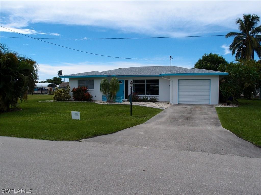 2247 Cactus Point Ln., St James City, FL 33956