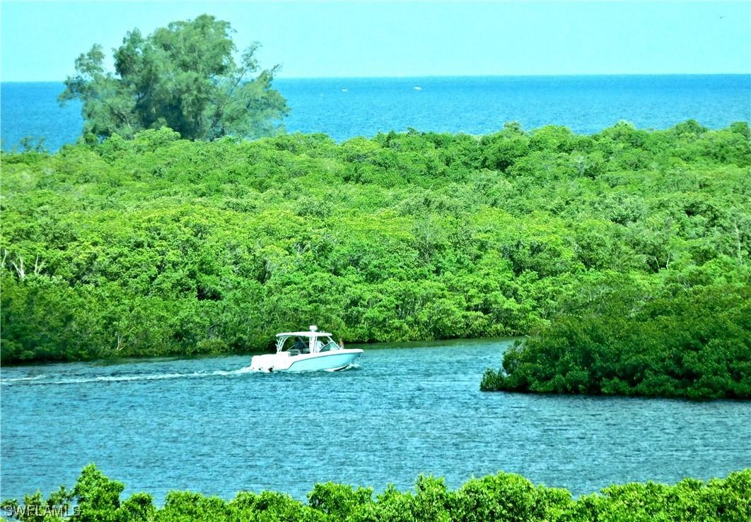 265 Indies Way #605, Naples, FL 34110